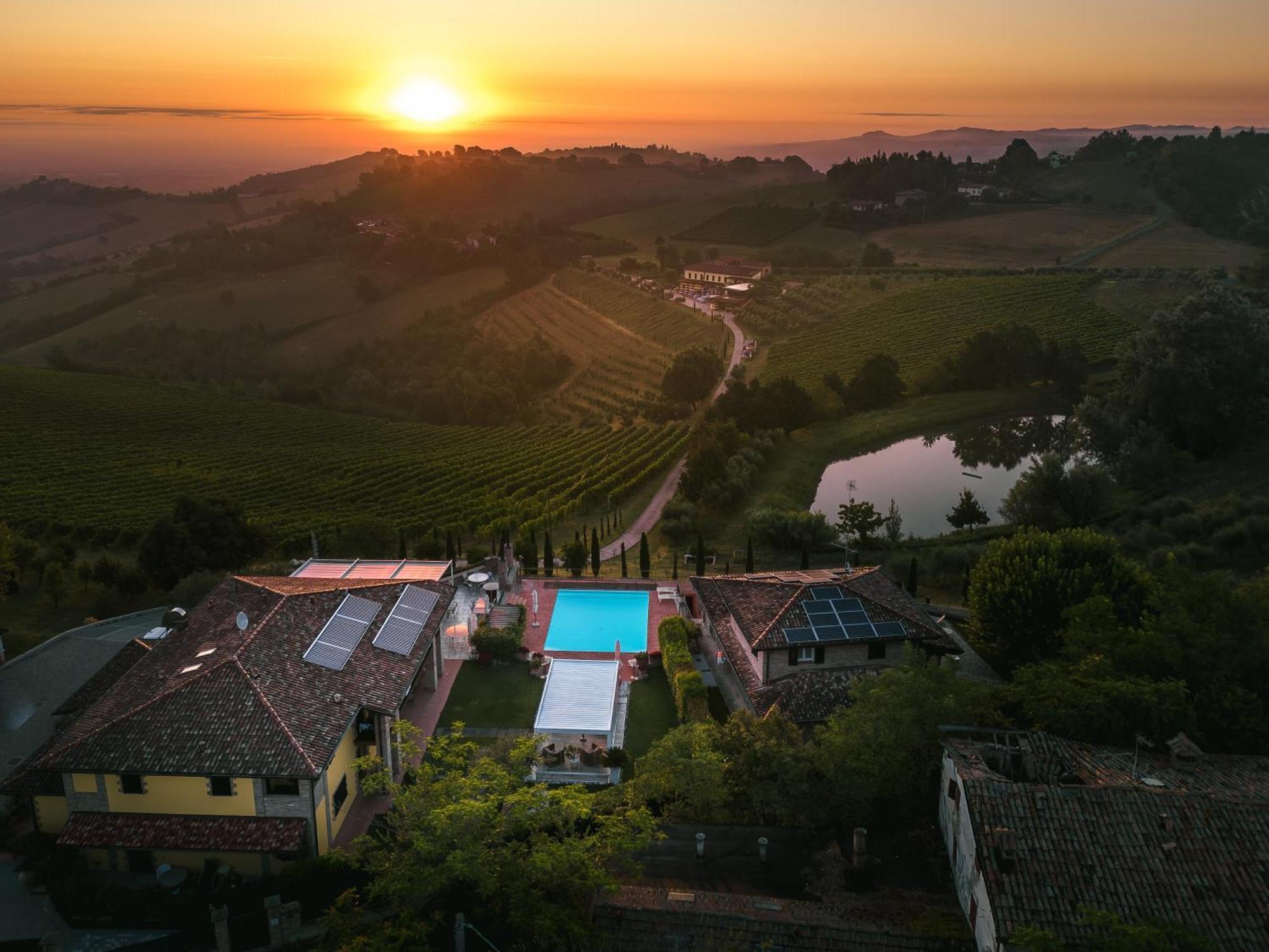 Agriturismo Acetaia Sereni Marano sul Panaro 外观 照片